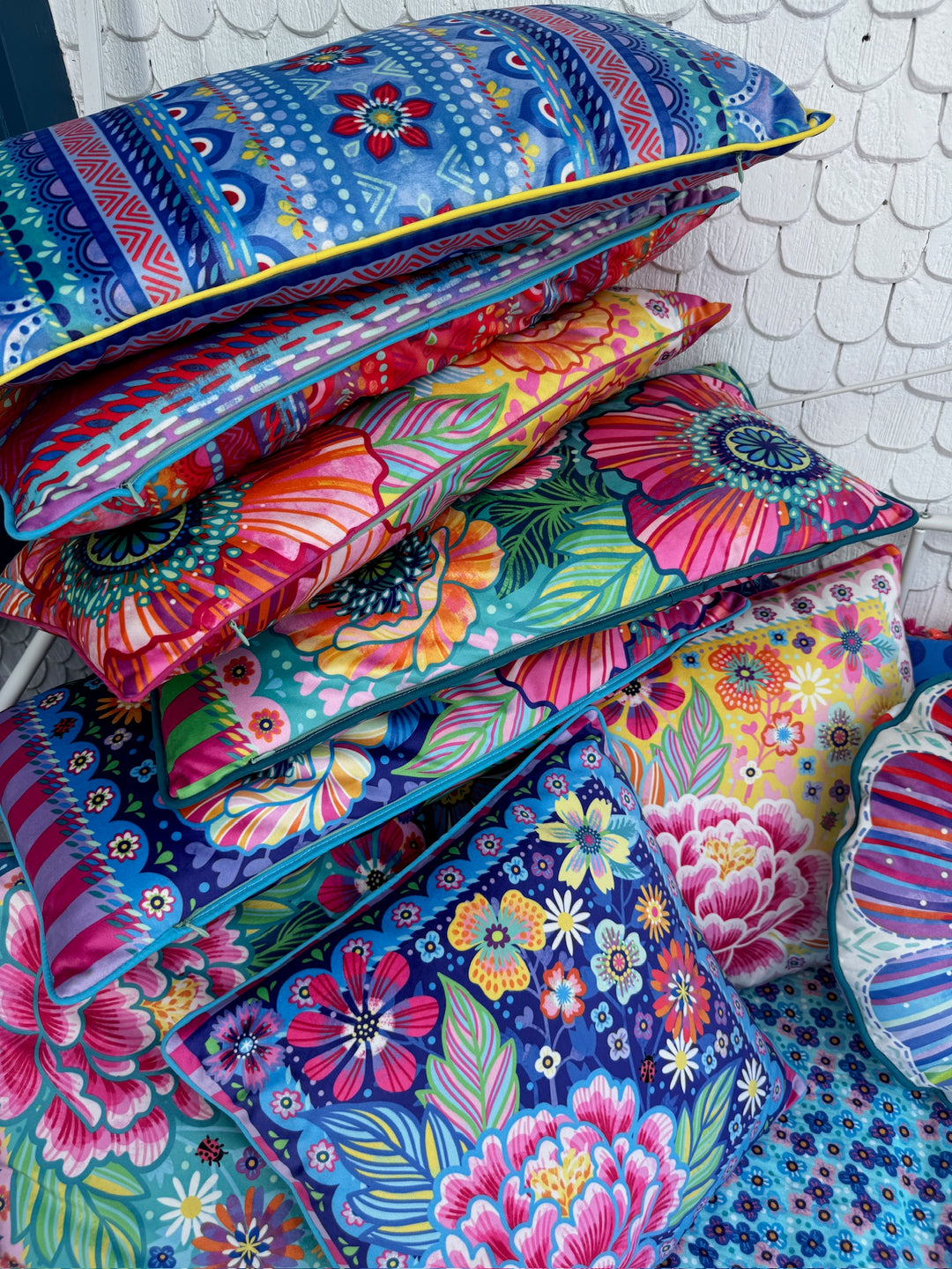 Lieblingskissen – Blumenzauber blau 60 cm x 30 cm
